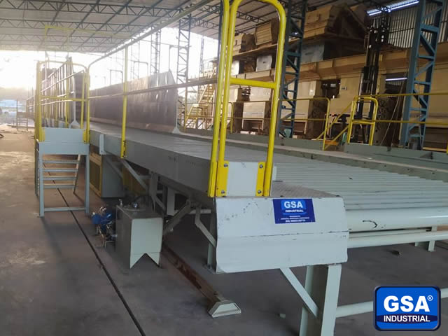 Abridor de fardos, piranha, caixa de alimentação em Sinop